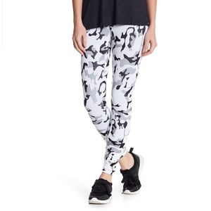 Koral Knockout Camo Legging